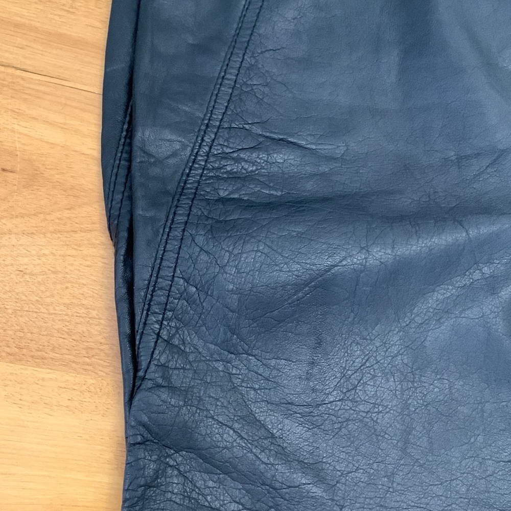 Tarazzia Vintage Black 100% Genuine Leather Pencil Skirt Juniors 9/10 Lined GUC - Picture 10 of 10